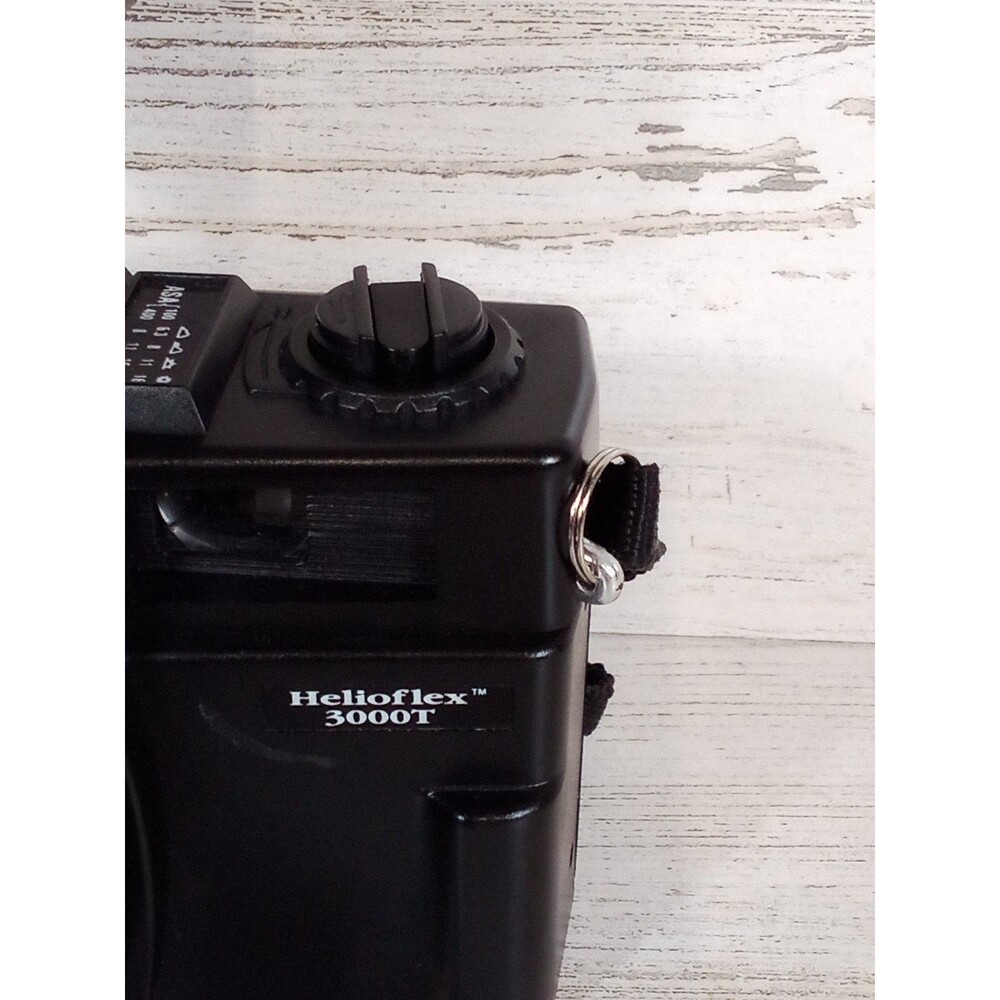 Benz-Gant Helio 3000T Camera With Flash Untested - Picture 5 of 16